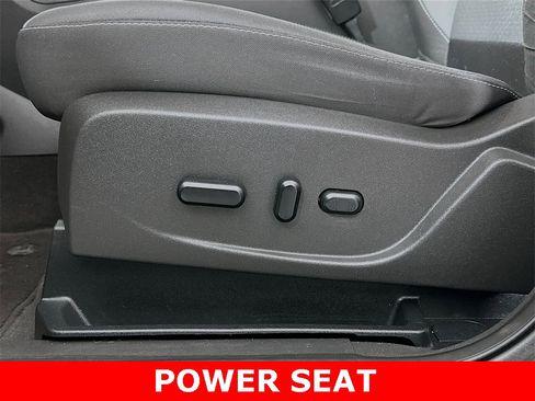 Used 2018 Ford Escape SE image 8