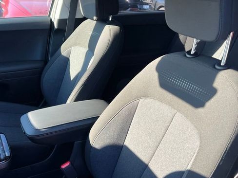 New 2025 Hyundai Ioniq 5 SE image 11