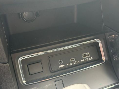 New 2026 Subaru Ascent Premium AWD/4WD image 17