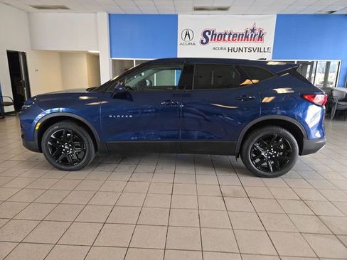 Used 2023 Chevrolet Blazer LT FWD image 5