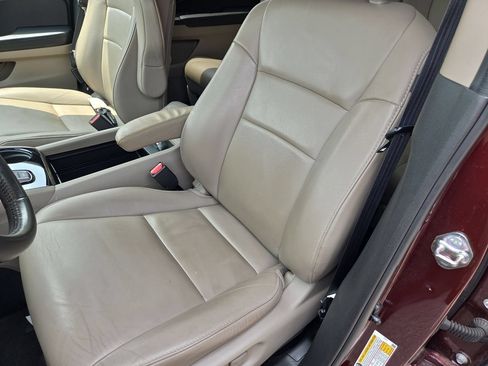 Used 2020 Honda Pilot Touring image 16