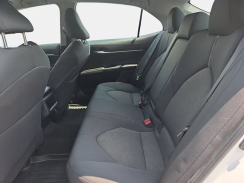 Used 2022 Toyota Camry LE FWD image 13