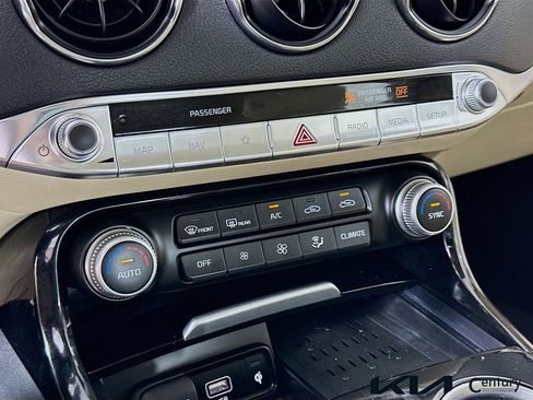 Certified 2023 Kia Stinger GT-Line w/ Sun & Sound Package image 16