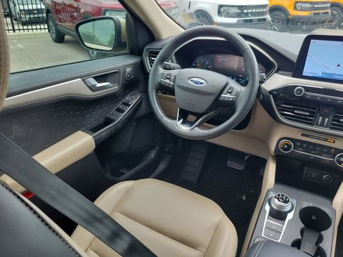 Used 2020 Ford Escape SEL FWD image 13