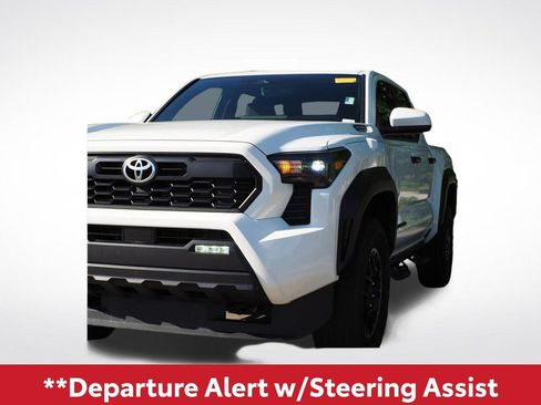 Used 2024 Toyota Tacoma TRD Off-Road AWD/4WD image 5