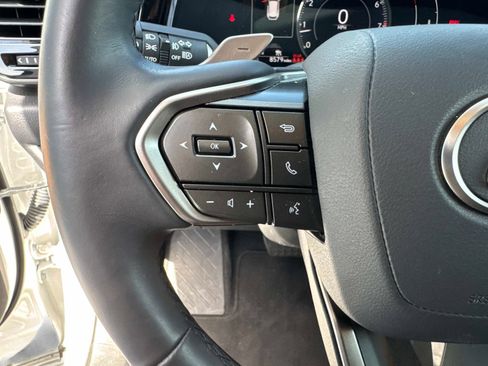 Used 2025 Lexus NX 250 FWD w/ Towing Package (2000 Lbs) image 32