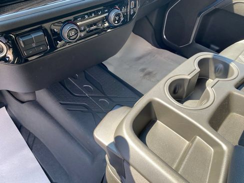 Used 2024 Chevrolet Silverado 1500 LT w/ LPO, Liner Protection Package AWD/4WD image 17