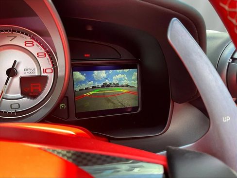 Used 2022 Ferrari F8 Tributo RWD image 13