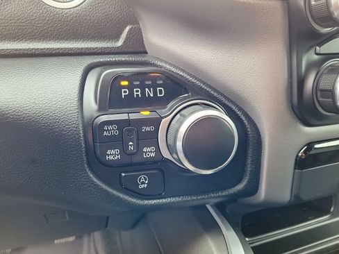 Used 2022 RAM 1500 Big Horn AWD/4WD image 33