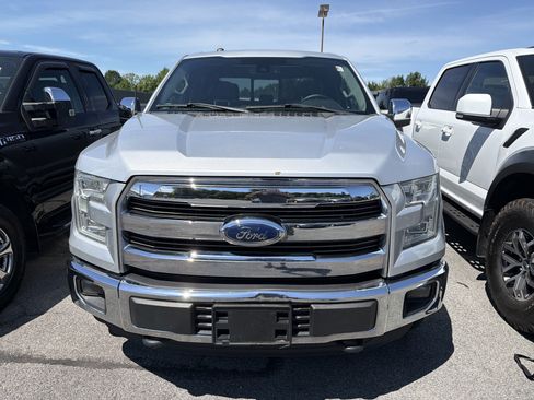 Used 2016 Ford F150 Lariat w/ Equipment Group 502A Luxury AWD/4WD image 3