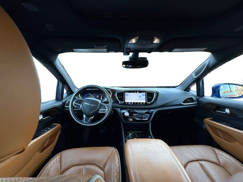 Used 2021 Chrysler Pacifica Pinnacle image 24