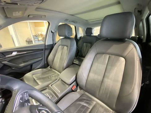 Used 2020 Audi Q5 e Prestige w/ Prestige Package AWD/4WD image 14
