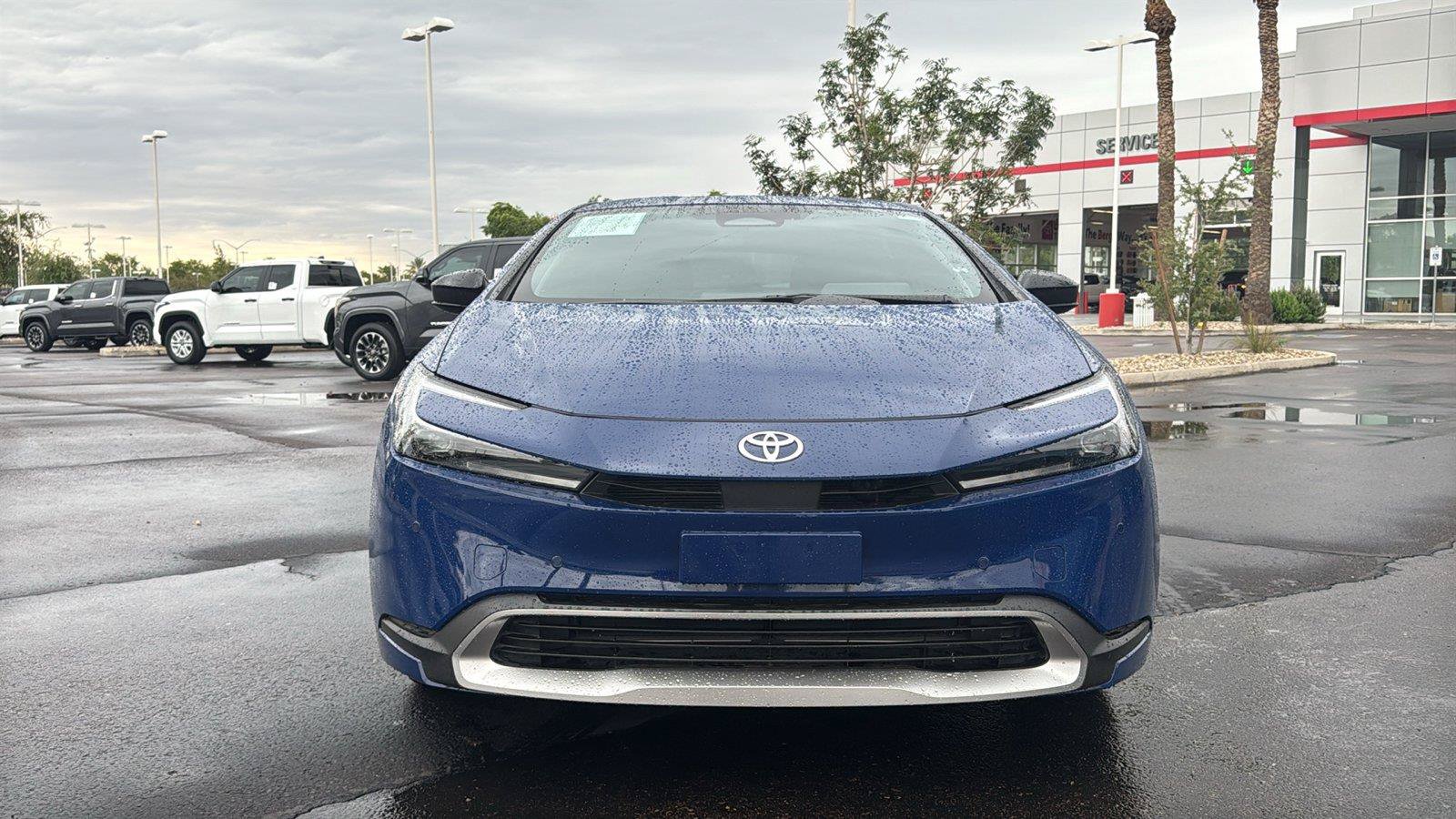 Used 2026 Toyota Prius Plug-In Hybrid FWD image 2