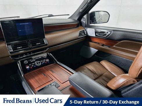 Certified 2023 Lincoln Navigator L Reserve AWD/4WD image 32