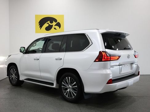 Used 2018 Lexus LX 570 4WD image 9