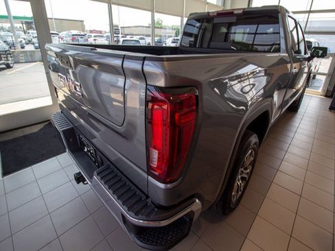 Used 2021 GMC Sierra 1500 SLT w/ SLT Convenience Package image 7