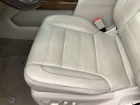 Used 2019 GMC Yukon Denali AWD/4WD image 9