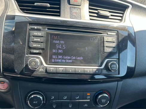 Used 2017 Nissan Sentra SV w/ Protection Package image 18