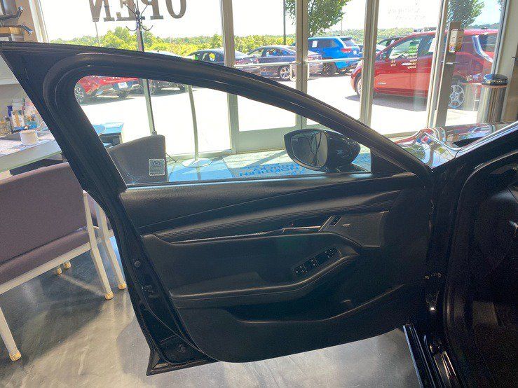 Used 2020 MAZDA MAZDA3 Sedan w/ Premium Package FWD image 12