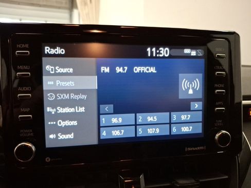 Used 2021 Toyota Corolla LE image 22