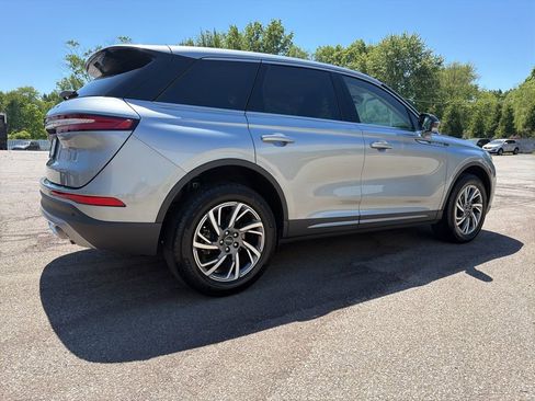 Used 2023 Lincoln Corsair AWD w/ Equipment Group 101A image 9