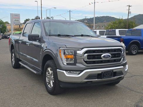 Used 2022 Ford F150 XLT w/ Equipment Group 302A High AWD/4WD image 11