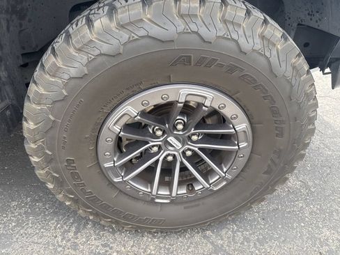 Used 2020 Ford F150 Raptor w/ Equipment Group 802A Luxury AWD/4WD image 24