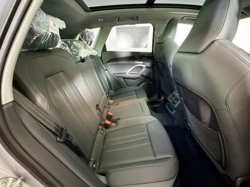 New 2025 Audi Q5 Premium Plus image 24