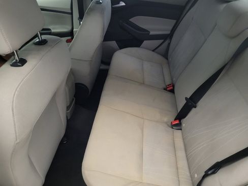 Used 2018 Ford Focus SE image 18