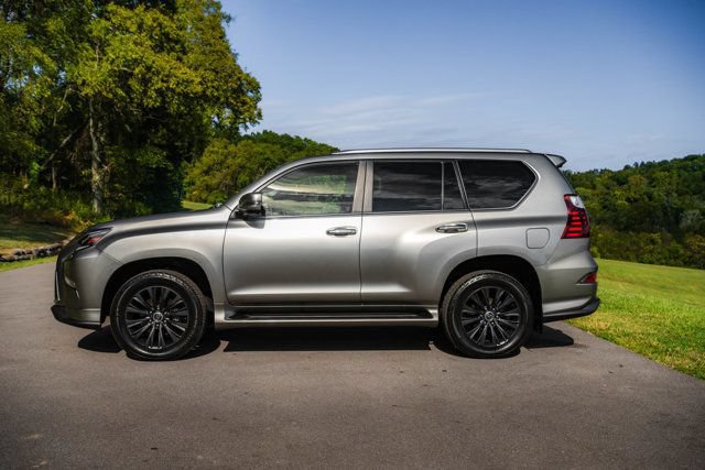 Used 2020 Lexus GX 460 Luxury w/ Luxury Sport Package AWD/4WD image 13