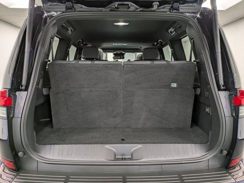 Used 2024 Lexus GX 550 image 23