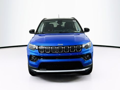 Used 2022 Jeep Compass Limited AWD/4WD image 2