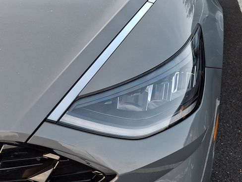 Used 2023 Hyundai Sonata SEL w/ Preferred Accessory Package FWD image 9