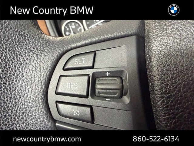 Used 2014 BMW 320i xDrive Sedan AWD/4WD image 16