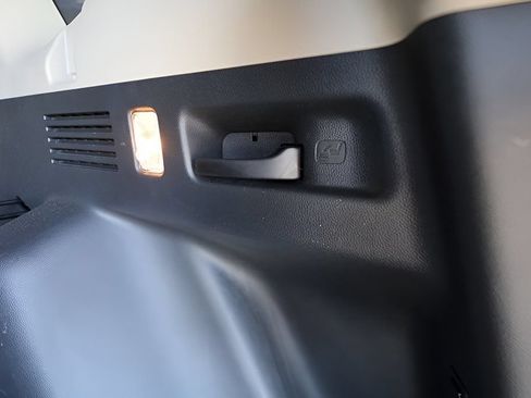 Used 2017 Honda CR-V EX-L image 17