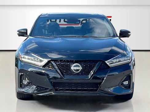 Used 2023 Nissan Maxima SR w/ Sport Mat Group FWD image 2