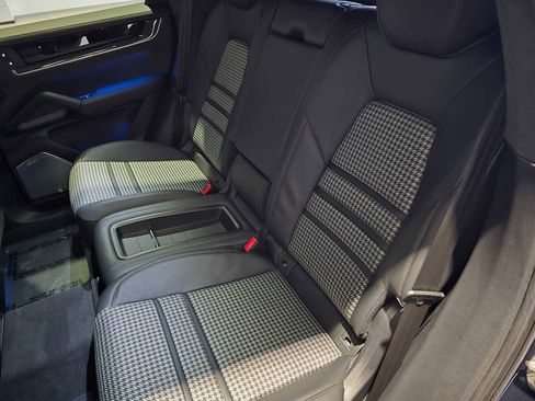 New 2026 Porsche Cayenne Turbo image 22