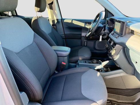 Used 2024 Ford Maverick XL image 25