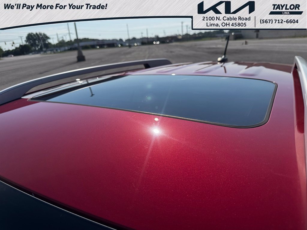 Used 2023 Hyundai Venue SEL FWD image 15