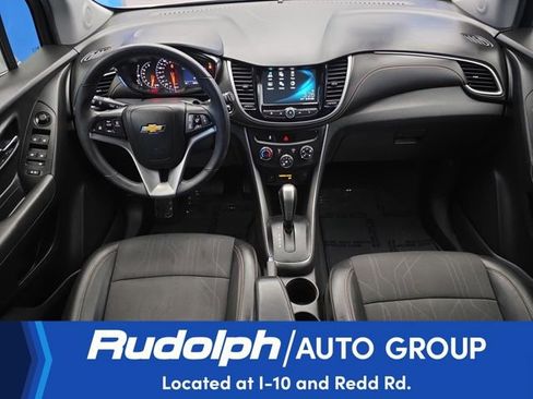 Used 2017 Chevrolet Trax LT w/ LT Convenience Package image 17