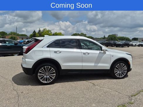 Used 2024 Cadillac XT4 Premium Luxury AWD/4WD image 7