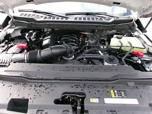 Used 2024 Ford F450 XLT w/ XLT Value Package image 10