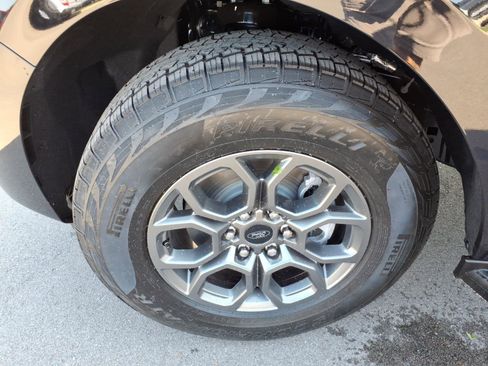 New 2026 Ford Expedition Active RWD image 9