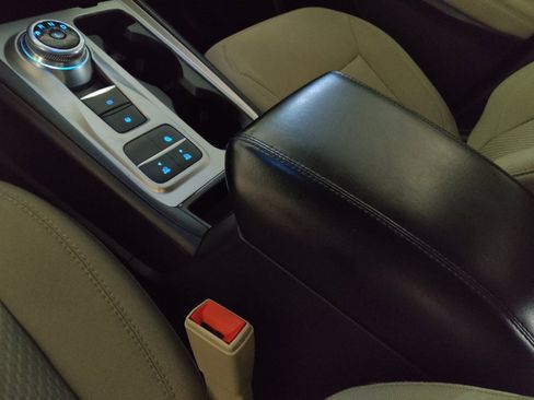 Used 2022 Ford Explorer XLT image 26