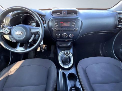 Used 2016 Kia Soul Base image 16