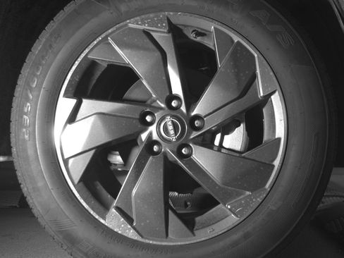 Used 2025 Nissan Rogue SV FWD image 13