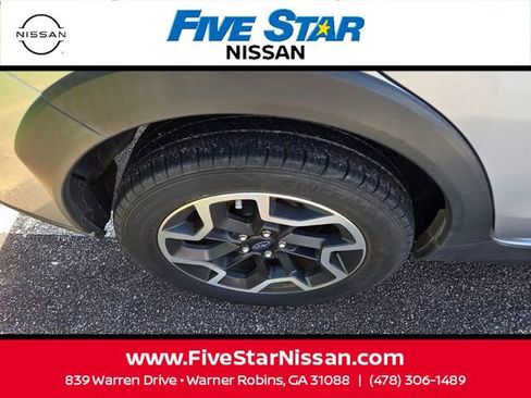 Used 2016 Subaru Crosstrek 2.0i Premium w/ Moonroof Package AWD/4WD image 11