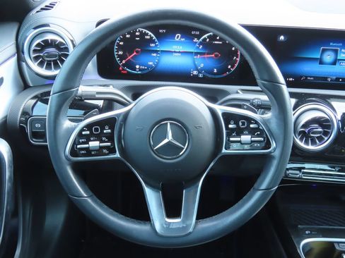 Used 2023 Mercedes-Benz CLA 250 image 6