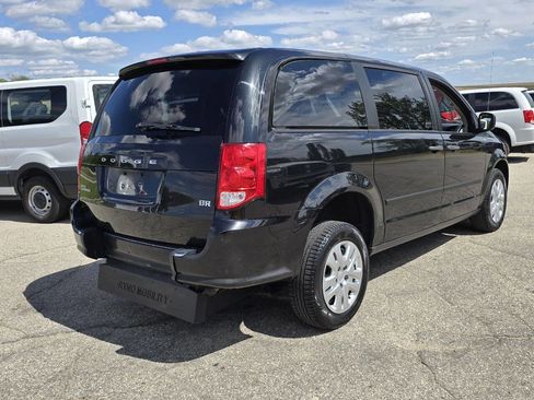 Used 2015 Dodge Grand Caravan American Value Package w/ UConnect Hands-Free Group image 10
