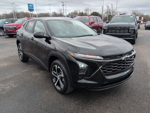 Certified 2024 Chevrolet Trax RS image 10